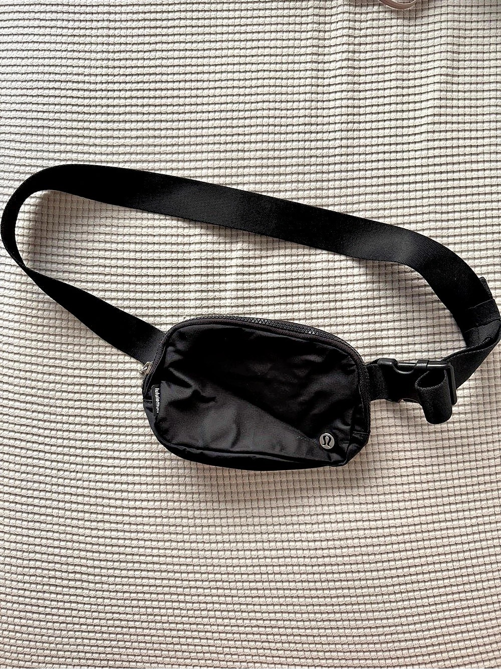 lululemon Everywhere Belt Bag 1L Black